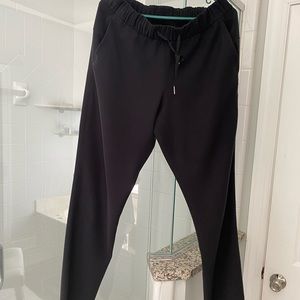 Lululemon on the fly woven full length size 10